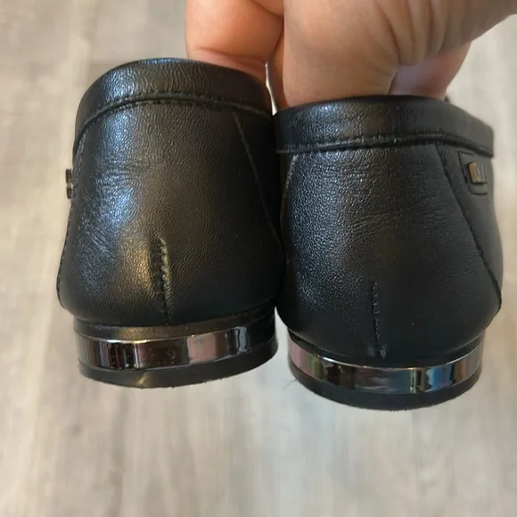 DKNY Laili Leather Flats with Silver Accent Heel Sz 7 - Picture 11 of 12